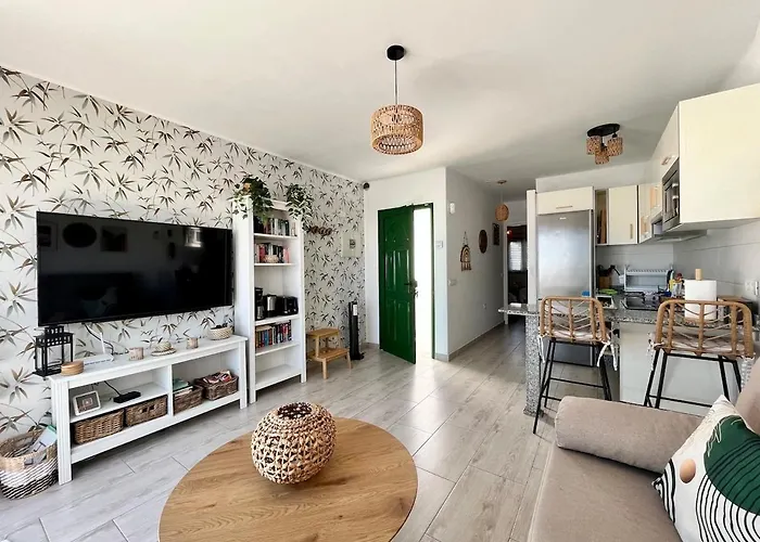 Lejlighed 1 Bedroom With Fantastic Sea Views