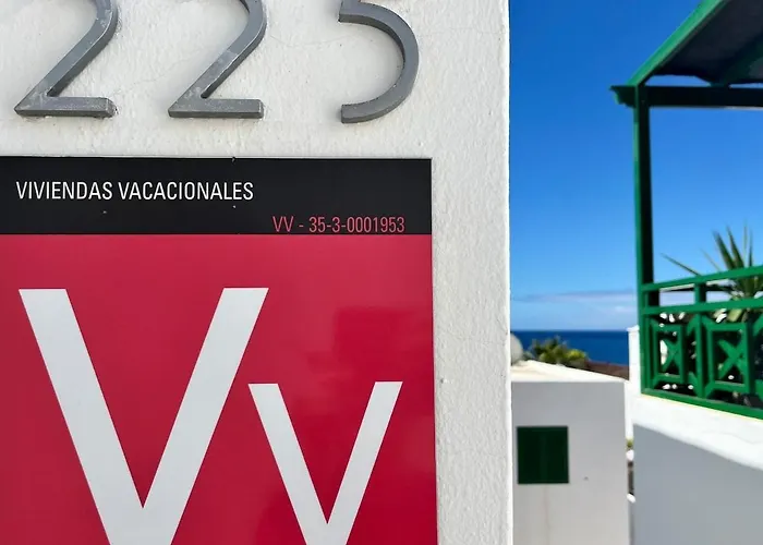 1 Bedroom With Fantastic Sea Views Lejlighed *