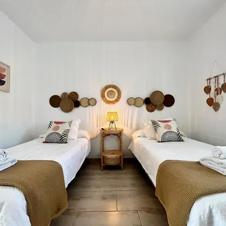 1 Bedroom With Fantastic Sea Views Appartement