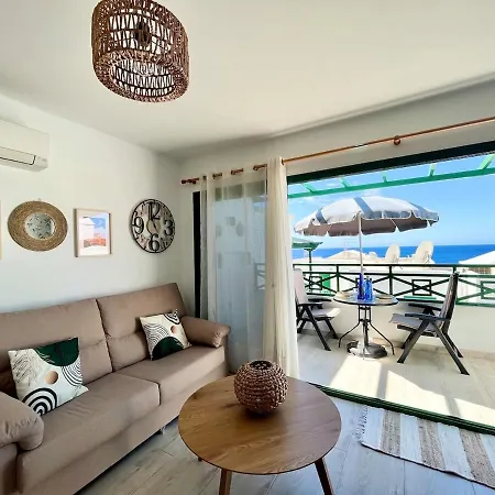 1 Bedroom With Fantastic Sea Views Appartement